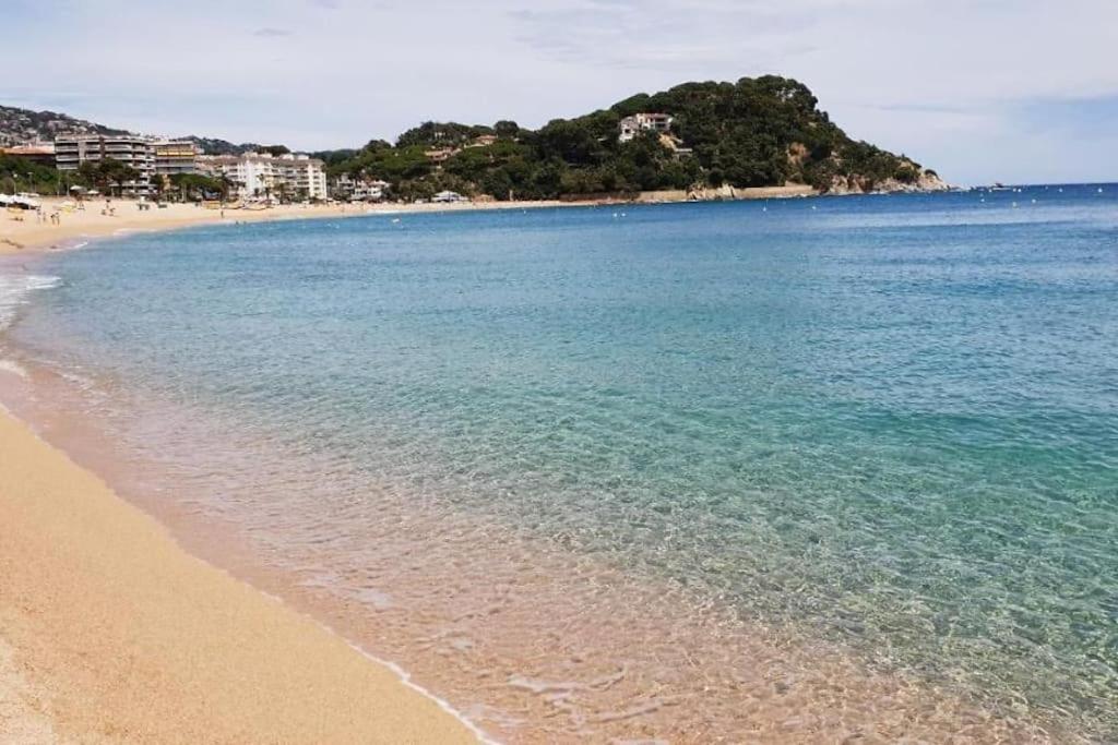 Somriu Apartament Fenals Platja Lloret de Mar Kültér fotó