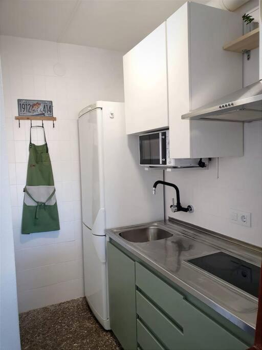 Somriu Apartament Fenals Platja Lloret de Mar Kültér fotó