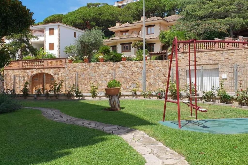 Somriu Apartament Fenals Platja Lloret de Mar Kültér fotó